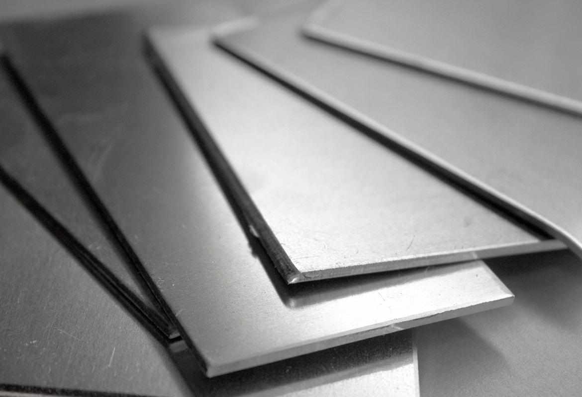 Bunch of nickel alloy plates